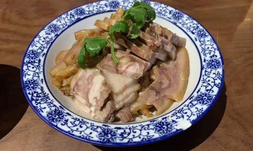 NAN HE TONG