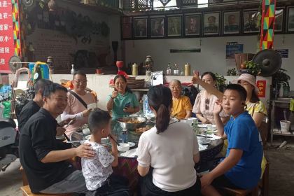 Ruilishikemeng Farm Family Resort Restaurant (yuguan)