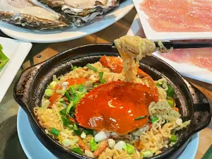 雅竹軒特色冬瓜盅火鍋店