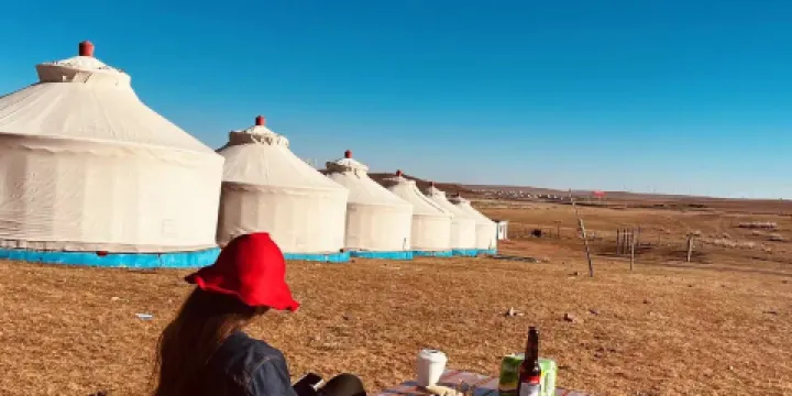 希拉穆仁草原杭蓋蒙古風情園