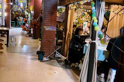 鱼乐岛餐厅·户外花园主题餐厅