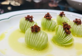 Yong Yi Ting User Photo