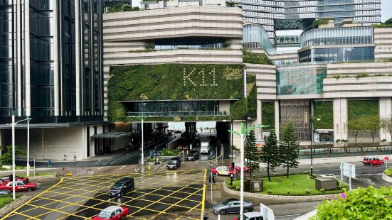 香港k11 MUSEA的地理位置绝佳,就在尖沙咀星光大道边。