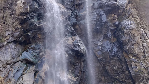 Lianhuafeng Waterfall