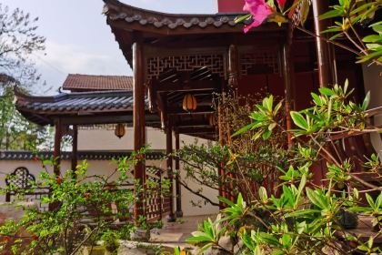 Cuifulaozaosifang Restaurant