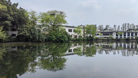 惠州西湖景色不错（免门票），挺大，大概需要半天时间游玩