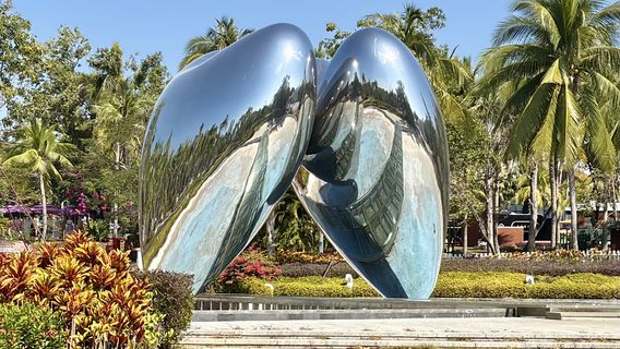 tian ya hai jiao guang chang