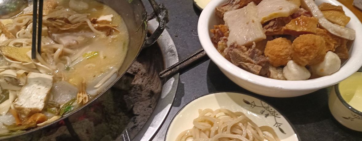 山里人吊锅城(文化小镇一店)