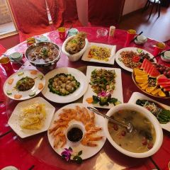 Seasonal Restaurant User Photo