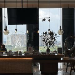 THE ONE 여행 사진