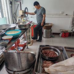 殷村驴肉烧饼饸饹面 User Photo