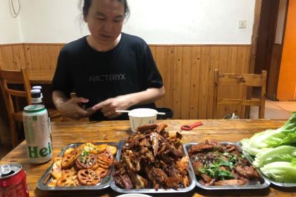 南郊竹屋烧烤