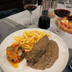 Le Khem Khong User Photo