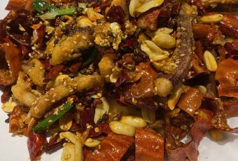 MINGUOHAIXIANJIAOZILOU User Photo