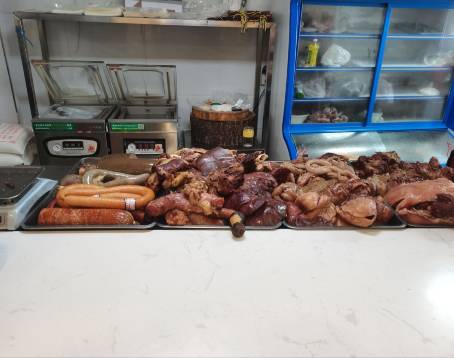 荆塘铺全驴宴(巨力西路店)