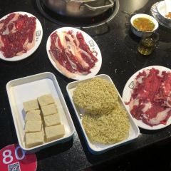 八合里牛肉火锅(万象九宜城店) User Photo