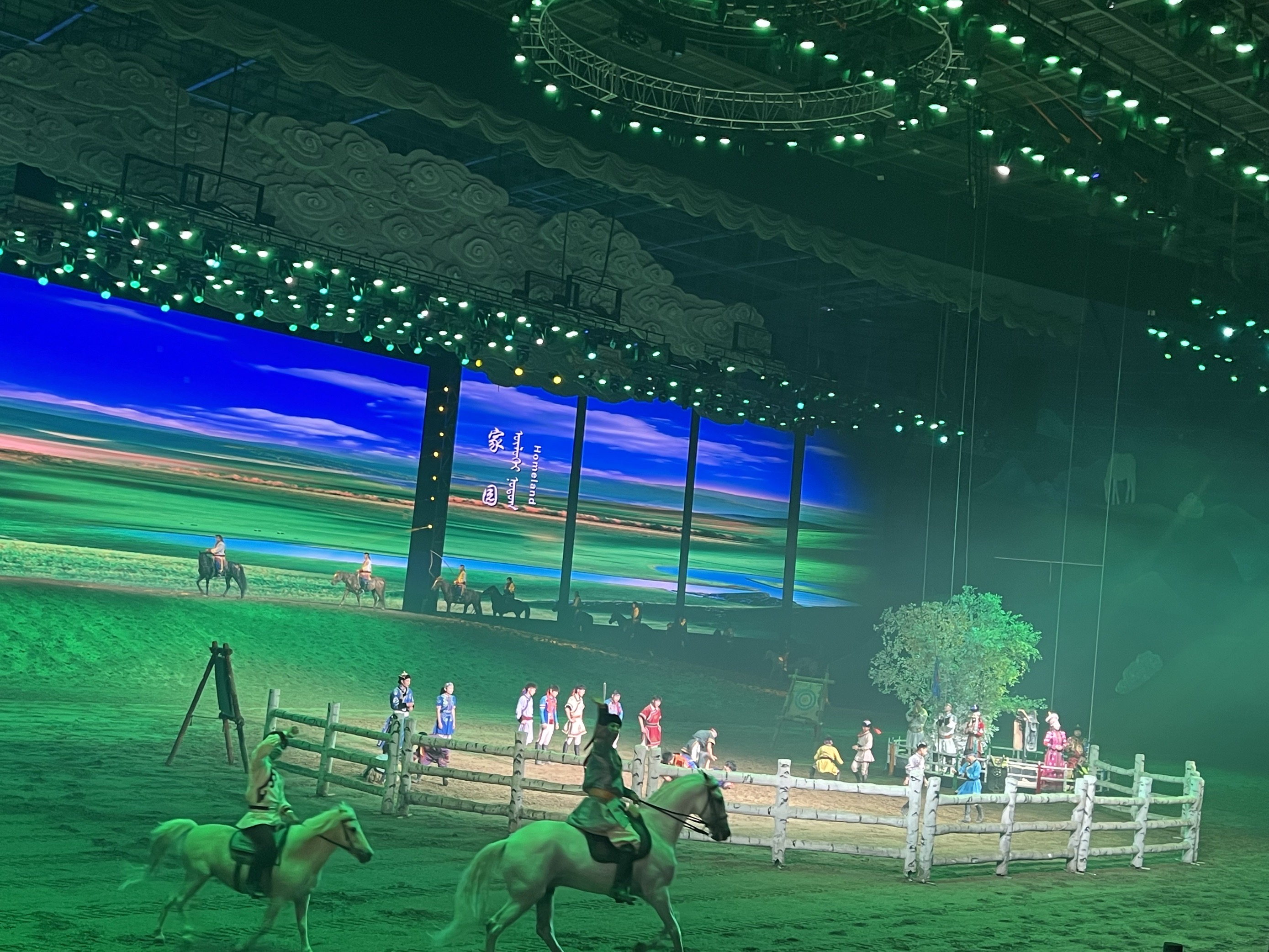 呼和浩特 · 2025全景式大型馬舞劇《千古馬頌》 | 少數民族羣眾文化體育運動中心