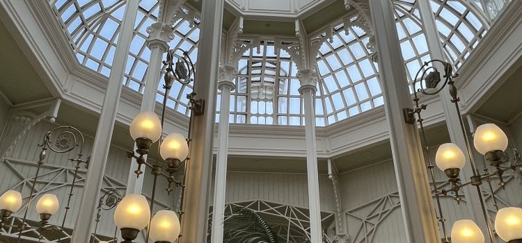 Crystal Palace Restaurant