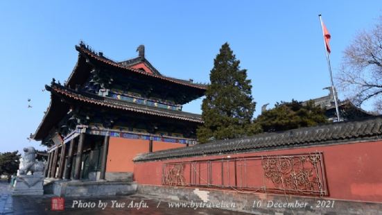 重建的广佑寺占地面积6万平方米，建筑面积2万平方米。在寺院中