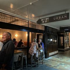 Urban Oyster Bar & Eatery User Photo