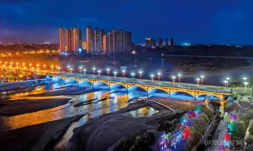 伊犁河大橋