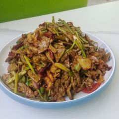 羊了个羊炒羊肉片(聚银新都店) User Photo