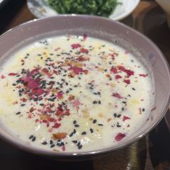 Jingyuangaliumeiweiyanggaorou User Photo