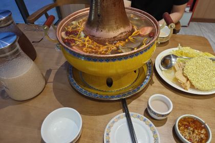 暮山映雪·私汤度假别院(四姑娘山双桥沟景区店)·餐厅