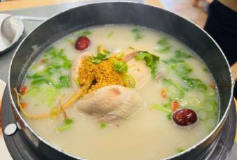 金至朝鲜族参鸡汤·包饭·冷水鱼 user photo