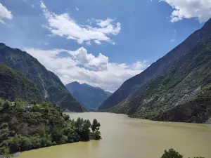 疊溪地震遺址（疊溪海子）