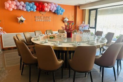 俭寨大盘鸡新疆菜·小公鸡·烧烤(天北新区店)