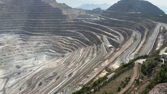 Purple Mountain National Mine Park