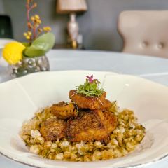 海湾荟·凤栖梧桐(镇宁路店) User Photo