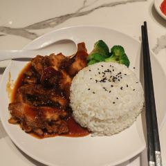 高椅嶺丹霞祕境飯店·祕境餐廳張用戶圖片