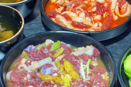 小腕儿烤肉(兴义店)