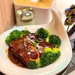 JWG Restaurant 聚味阁——国潮川菜 百菜百味 User Photo