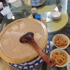 蒙格樂蒙餐張用戶圖片