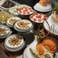 LONG YAN User Photo