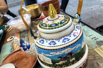 乌力吉塔拉奶茶馆