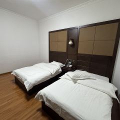 德欽布村迪吉康薩鄉間民宿.餐廳張用戶圖片