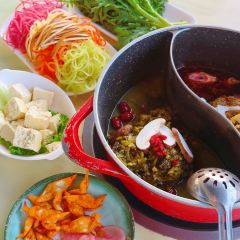 HOT & PICKLED VALLEY ảnh của người dùng