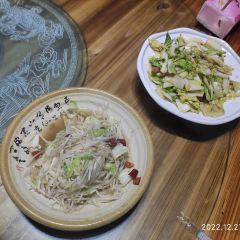 家满园饭店·杨氏淄博烧烤 User Photo