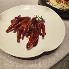 LONG YAN User Photo