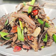俭寨小公鸡新疆菜·大盘鸡·烧烤(云通店) User Photo