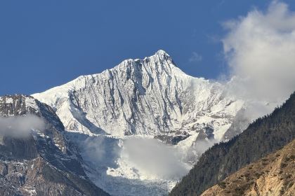 德钦布村迪吉康萨乡间民宿.餐厅
