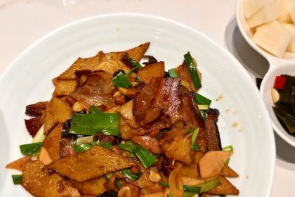 金洲美食(党校路店)