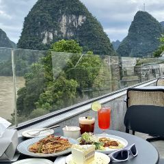 漓岸璞闲文旅酒店(阳朔西街漓江店)·上房野BISTRO·餐×酒×咖 User Photo