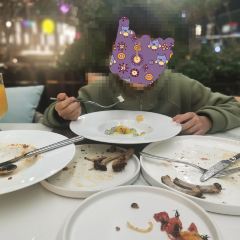 Spring Restaurant 여행 사진
