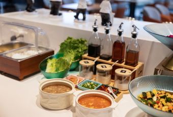 城市便捷酒店(自贡华商西广场万达广场店)·空中观景餐厅 User Photo