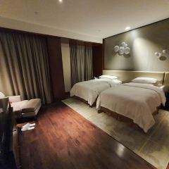 太湖華邑酒店·鮮艷西餐廳張用戶圖片